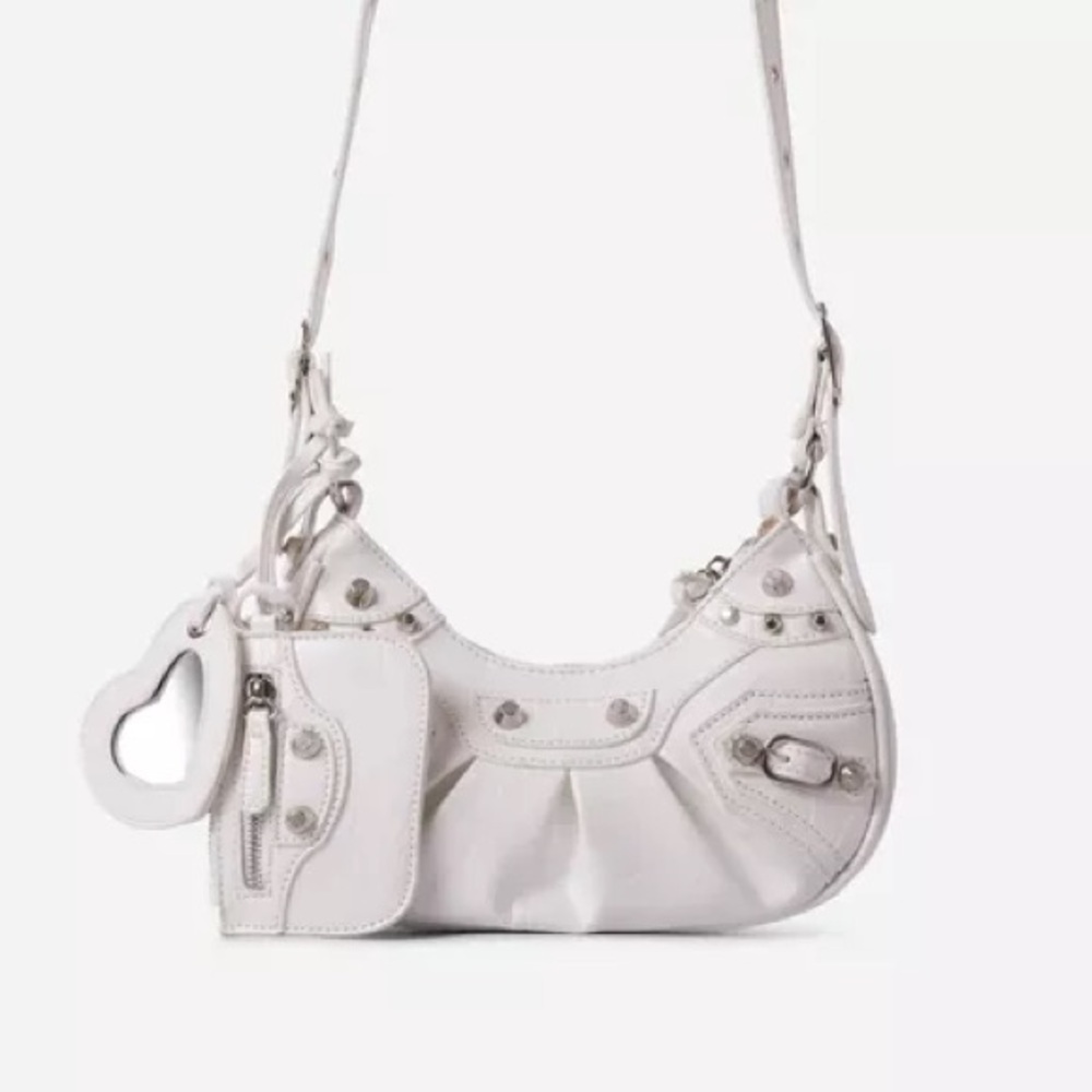 White leather bag - similar to Balanciaga Le Cagole